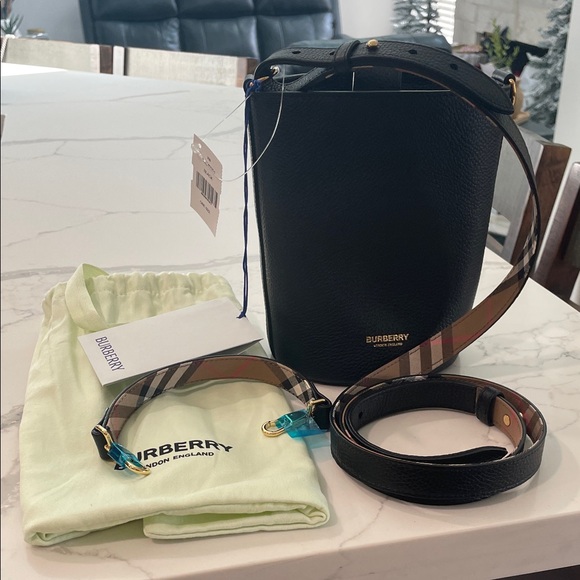Burberry Black Bucket Shoulder Bag with Reversible Check Strap - Picture 7 of 7